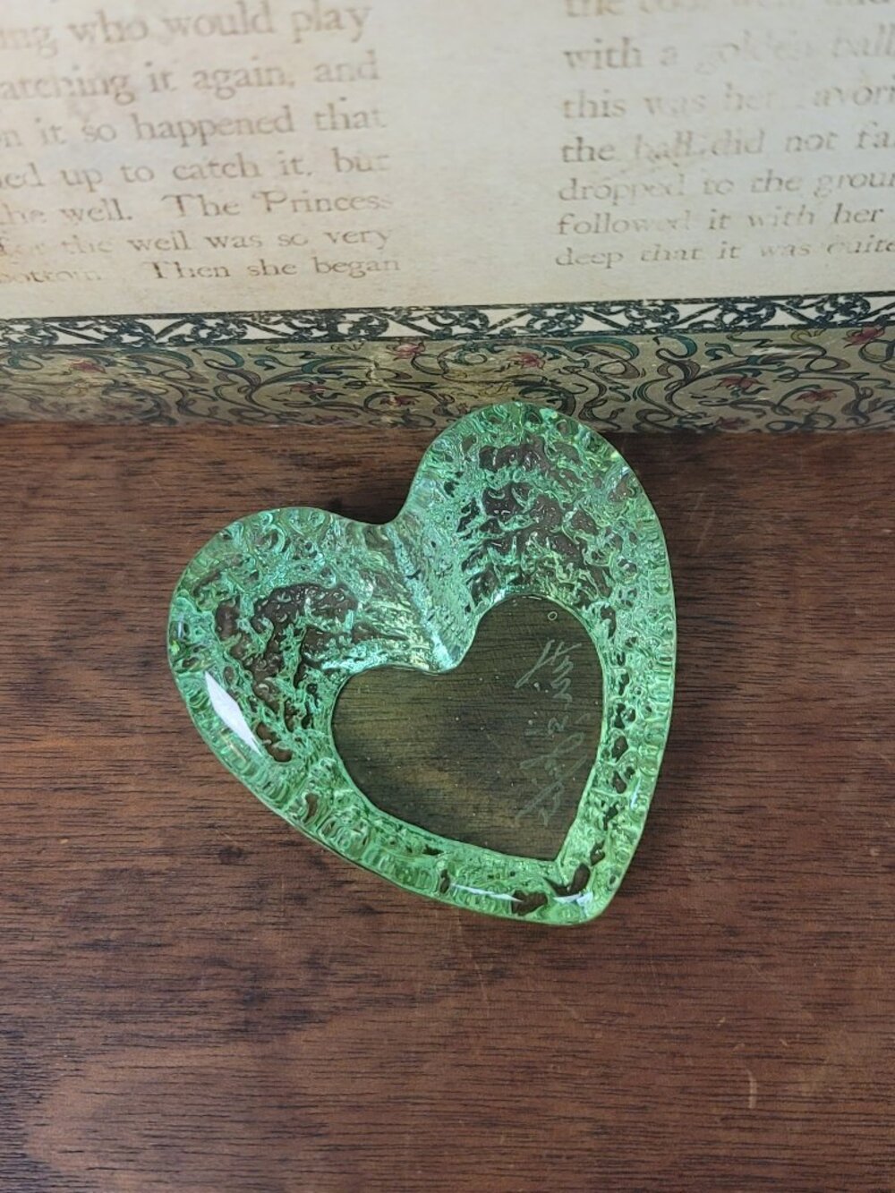 Fire & Light Celery Green Heart Recycled Glass Paperweight 2.5”